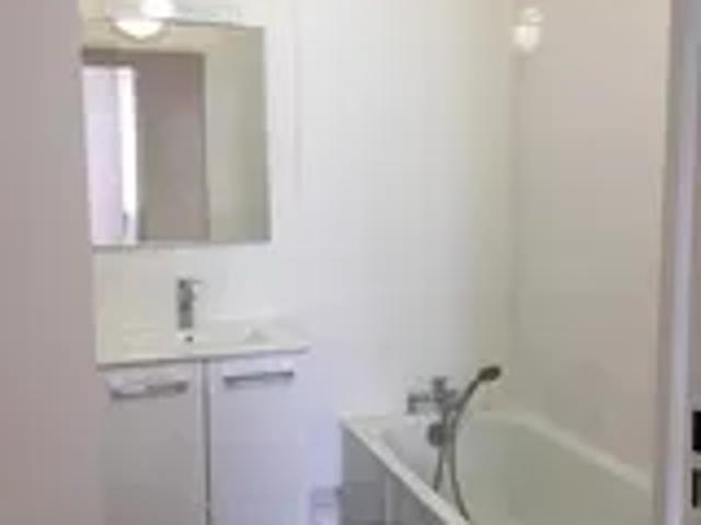 Location Appartement Rue Mathieu Varille, Lyon