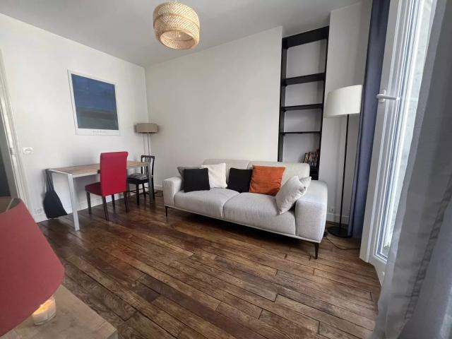 Location Appartement Rue Mathis, Paris