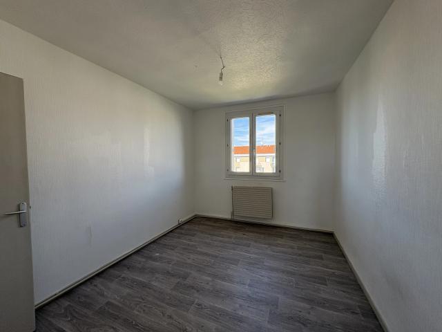 Location Appartement Rue Mattéoti, Roanne