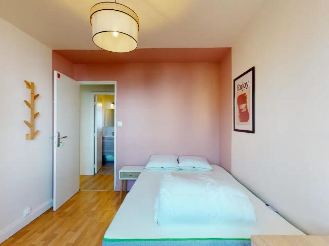 Location Appartement Rue Madeleine Reberioux, Lille