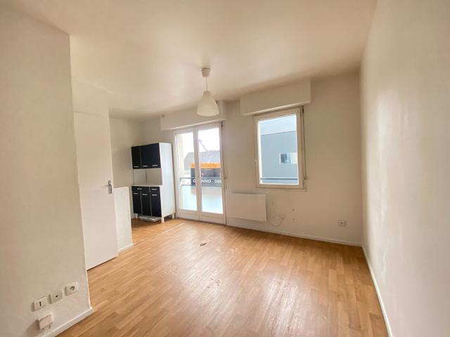 Location Appartement Rue Maquis de Saint Marcel, Rennes