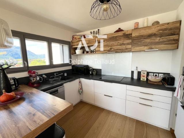Location Appartement Rue Marceline Desbordes Valmore, Grenoble