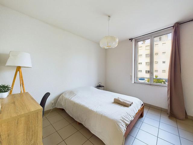 Location Appartement Rue Marcellin Berthelot, Valence
