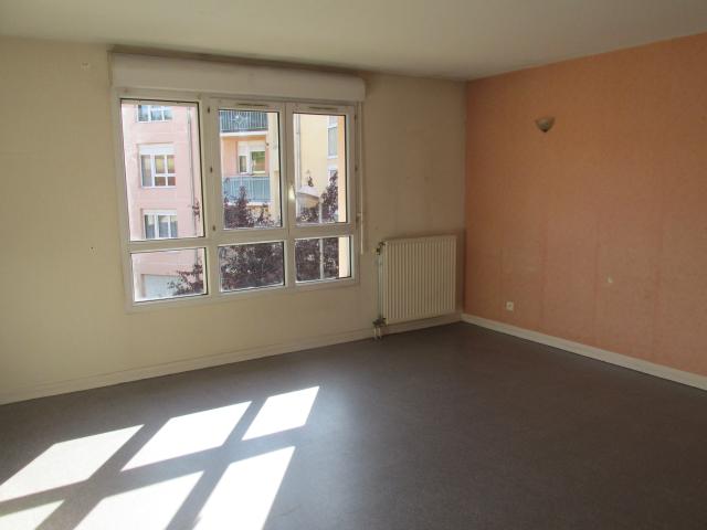 Location Appartement Rue Marguerite Georges Martin, Roanne
