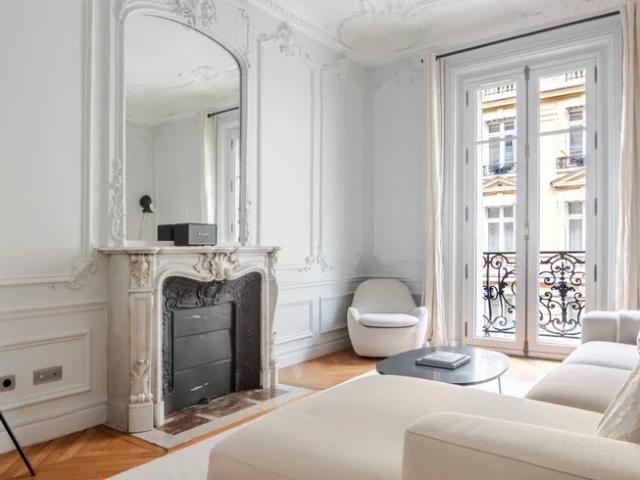Location Appartement Rue Margueritte, Paris