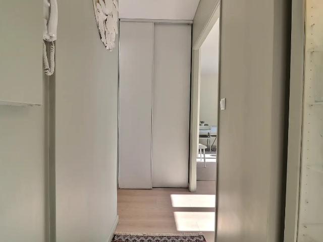 Location Appartement Rue Marius Aufan, Levallois Perret