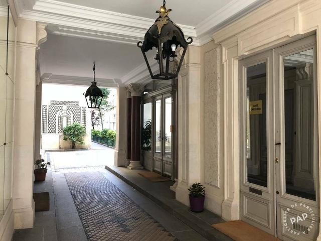 Location Appartement Rue Médéric, Paris