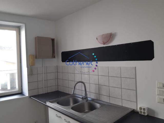 Location Appartement Rue Mercière, Cours