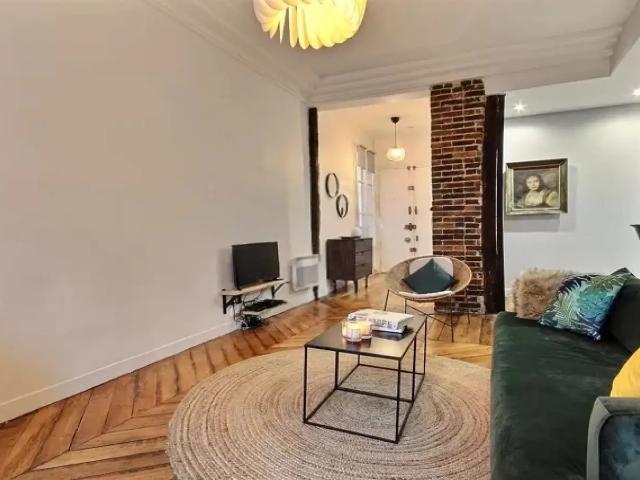 Location Appartement Rue Notre Dame de Nazareth, Paris