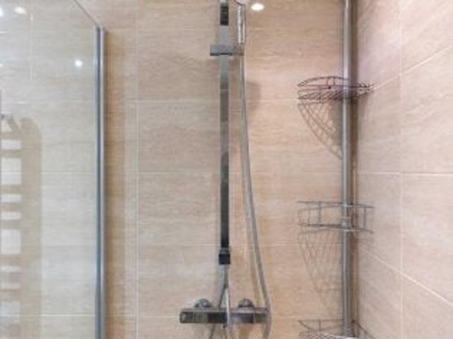 Location Appartement Rue Mesnil, Paris