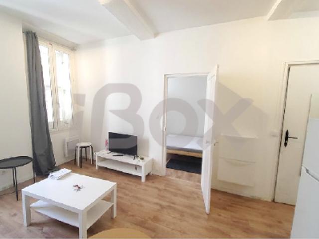 Location Appartement Rue Michel de Bourges, Cuers
