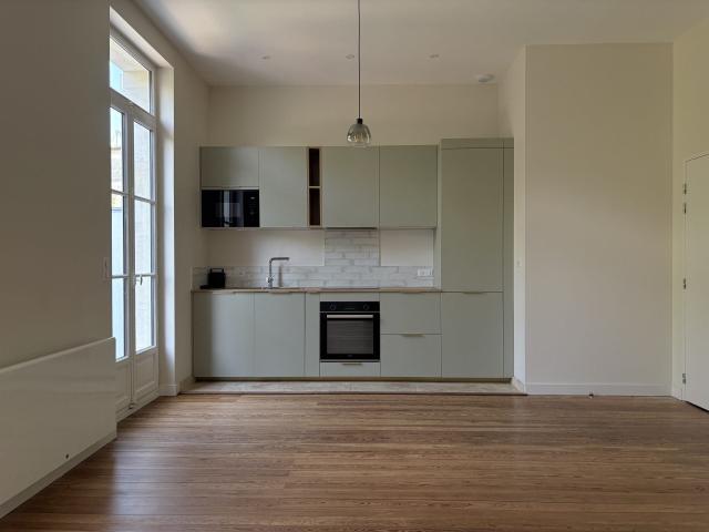 Location Appartement Rue Notre Dame, Bordeaux