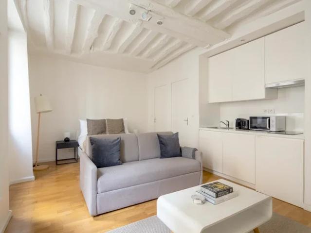 Location Appartement Rue Notre Dame de Nazareth, Paris