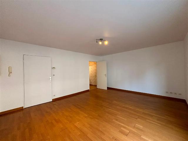 Location Appartement Rue Nonat Fillemin, Sens