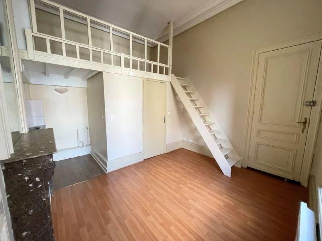 Location Appartement Rue Nationale, Lille