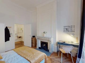 Location Appartement Rue Neuve, Lyon