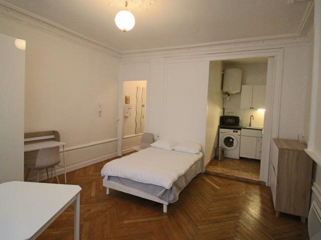 Location Appartement Rue Neuve, Lyon