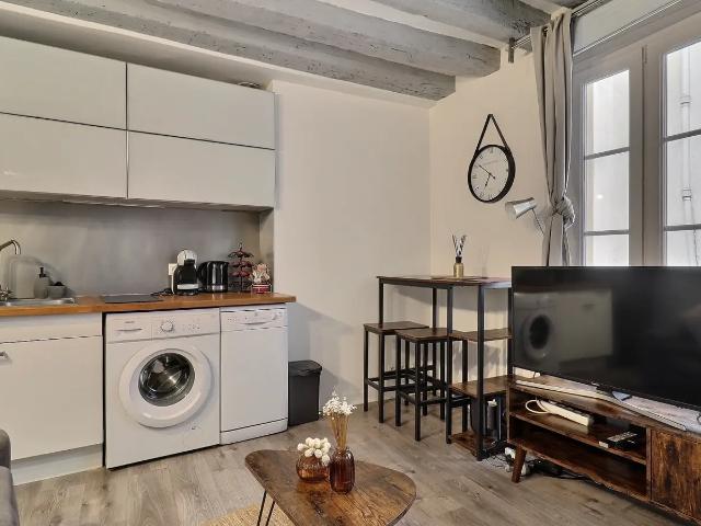 Location Appartement Rue Sauval, Paris