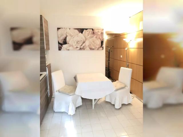 Location Appartement Rue Saint Charles, Paris
