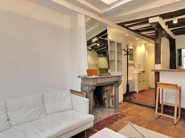 Location Appartement Rue Saint Antoine, Paris