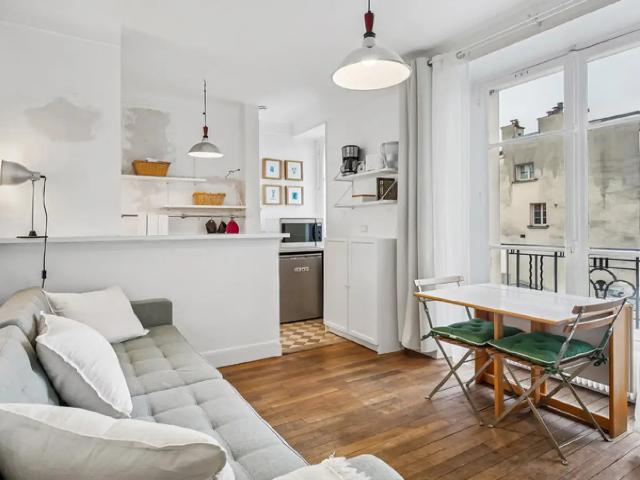 Location Appartement Rue Saint Antoine, Paris