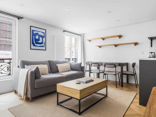 Location Appartement Rue Saint Antoine, Paris