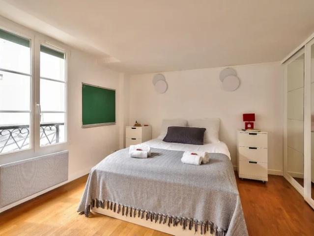 Location Appartement Rue Saint Antoine, Paris