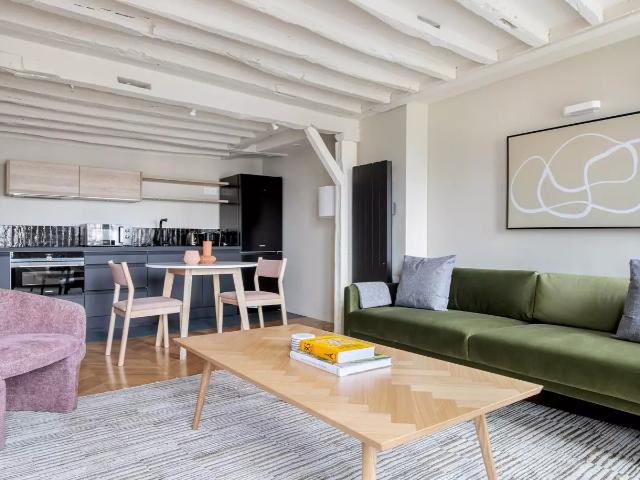 Location Appartement Rue Saint Antoine, Paris