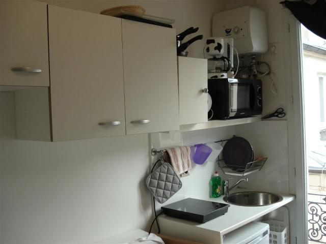 Location Appartement Rue Saint Bernard, Paris