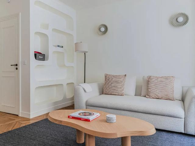 Location Appartement Rue Saint Didier, Paris