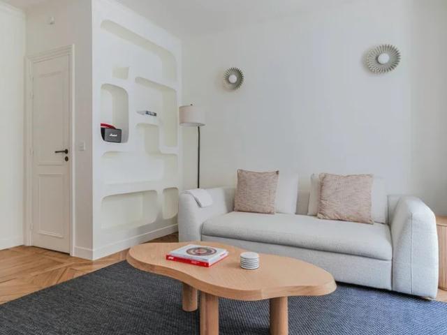 Location Appartement Rue Saint Didier, Paris
