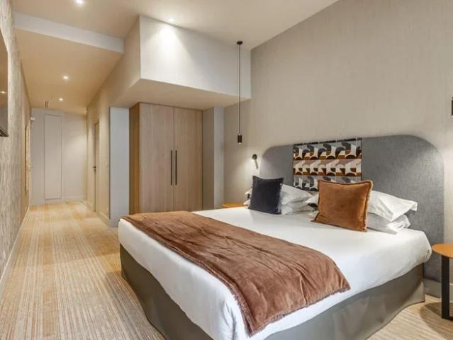 Location Appartement Rue Saint Ferdinand, Paris