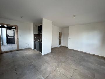 Location Appartement Rue Saint Isidore, Lyon