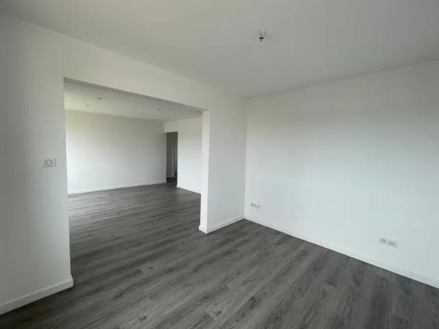 Location Appartement Rue Saint Isidore, Neufchef