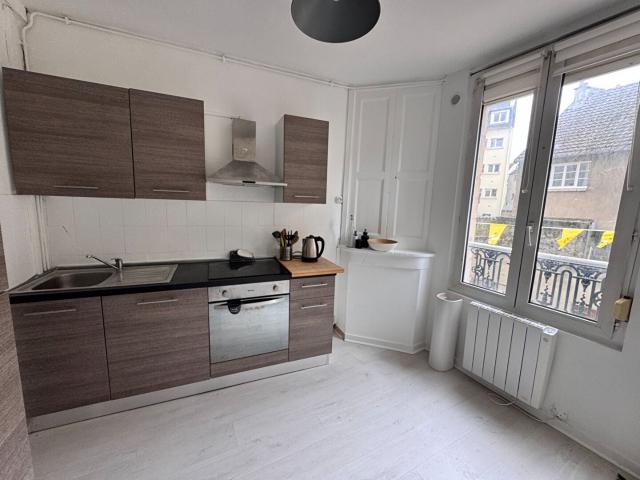 Location Appartement Rue Saint Jean, Caen