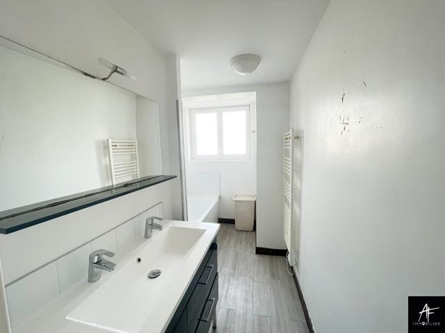 Location Appartement Rue Saint Jean, Caen