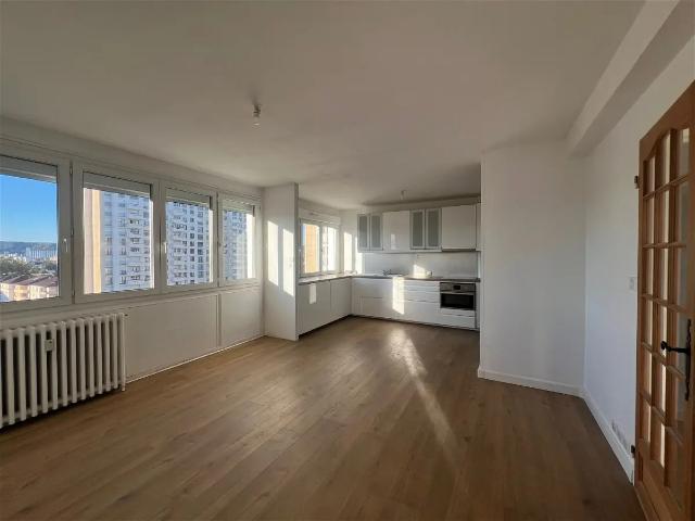 Location Appartement Rue Saint Julien, Rouen