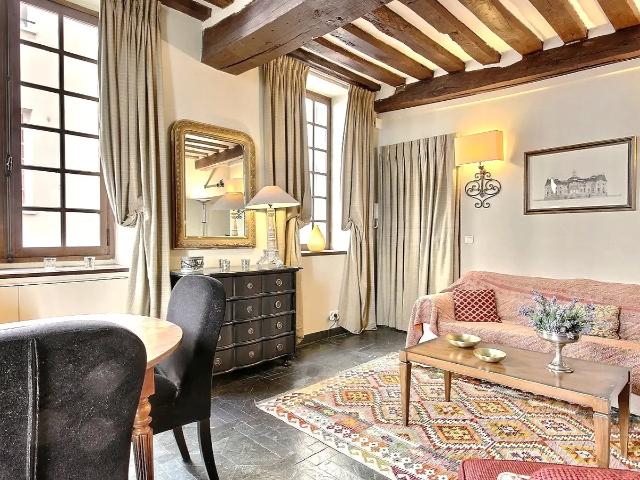 Location Appartement Rue Saint Louis en l'Île, Paris