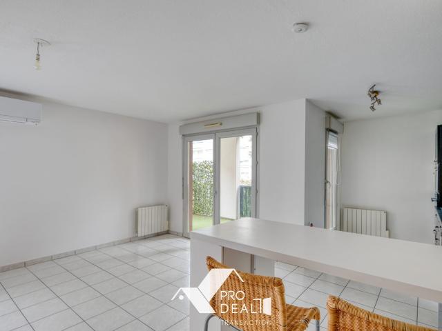 Location Appartement Rue Saint Mathieu, Meyzieu