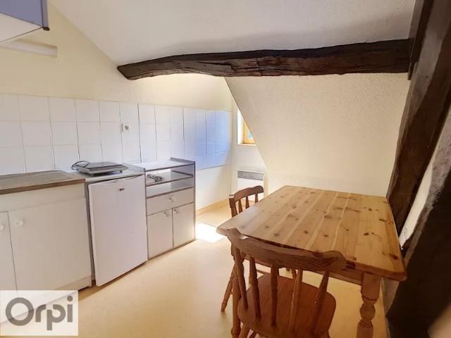 Location Appartement Rue Saint Nicolas, Montluçon