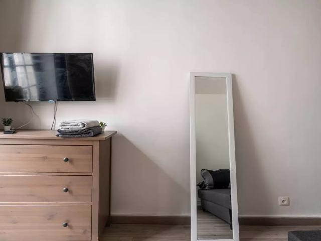 Location Appartement Rue Saint Nicolas, Paris