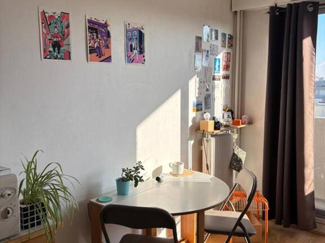 Location Appartement Rue Saint Saëns, Paris