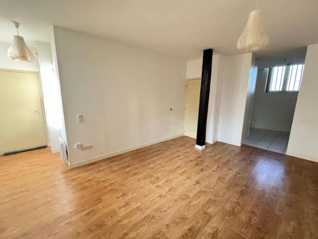 Location Appartement Rue Saint Pierre au Marché, Laon