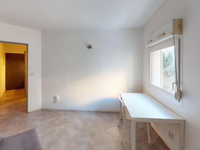 Location Appartement Rue Saint Pierre de Trivisy, Montpellier