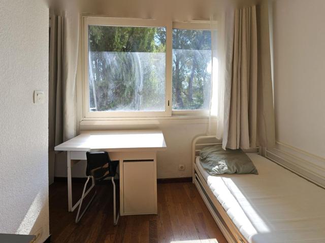 Location Appartement Rue Saint Pierre de Trivisy, Montpellier