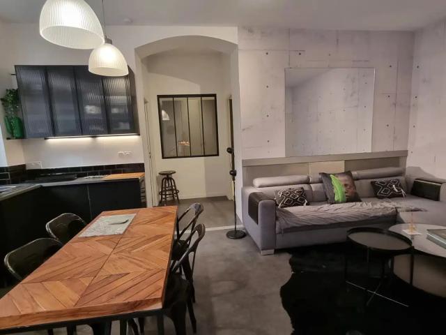 Location Appartement Rue Saint Pierre de Vaise, Lyon