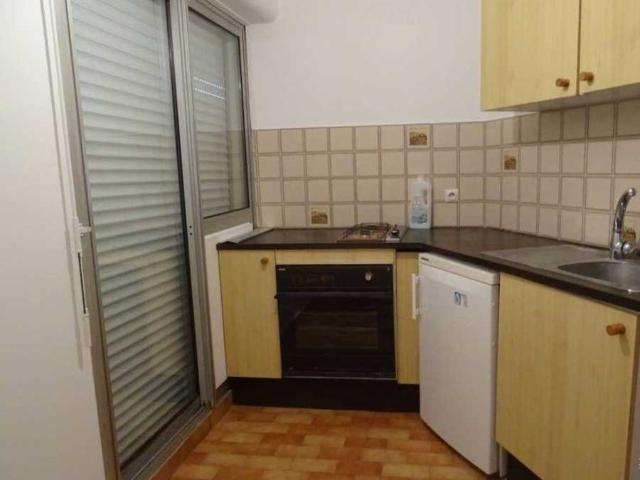 Location Appartement Rue Saint Priest, Montpellier