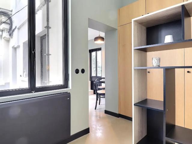 Location Appartement Rue Saint Romain, Paris