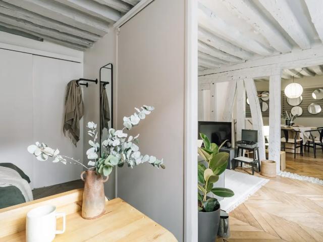 Location Appartement Rue des Petits Champs, Paris