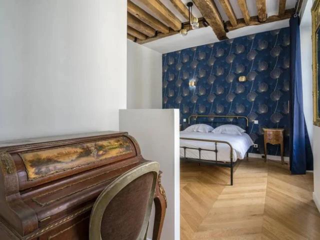 Location Appartement Rue Sainte Anne, Paris